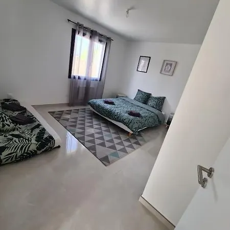 Magnifique Avec Jacuzzi En Option Villa