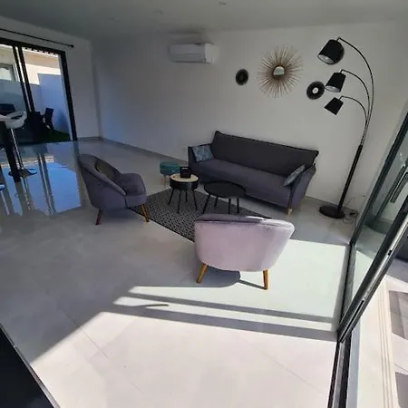 Magnifique Avec Jacuzzi En Option