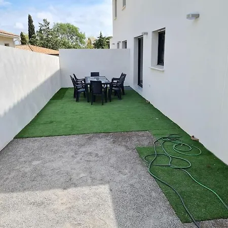 Magnifique Avec Jacuzzi En Option Villa *
