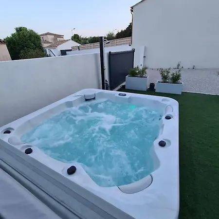 Magnifique Avec Jacuzzi En Option