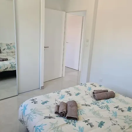Magnifique Avec Jacuzzi En Option Villa *