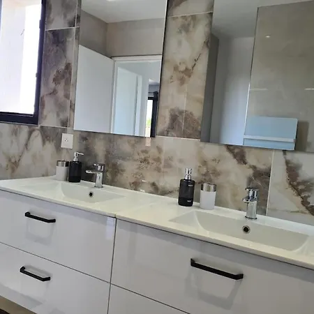 Magnifique Avec Jacuzzi En Option Villeneuve-les-Maguelonne