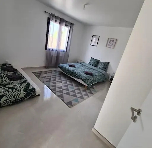 Magnifique Avec Jacuzzi En Option Villa