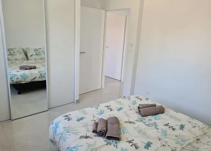Magnifique Avec Jacuzzi En Option Villa *